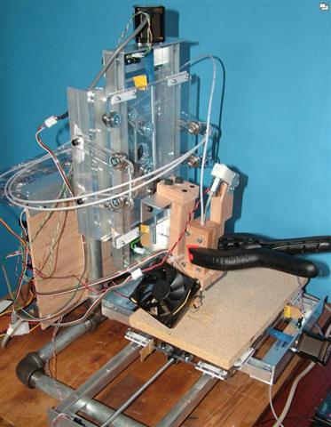 Building the McWire RepStrap: A Homemade 3D Printer Journey